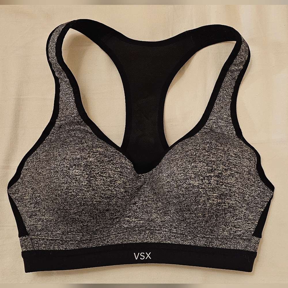Victoria's Secret Sports Bra. Size 32C.